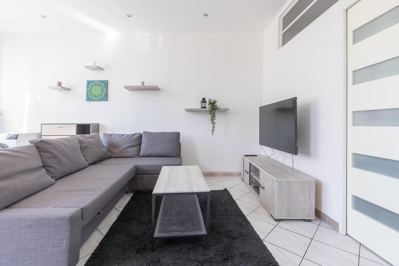 Ideally Placed To Visit Toulon + Bright Flat - Idealement Place Pour Visiter Toulon + Lumineux Екстер'єр фото